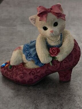 Enesco White Cat Figurine with Pink Bow and Blue Dress Calico Kittens